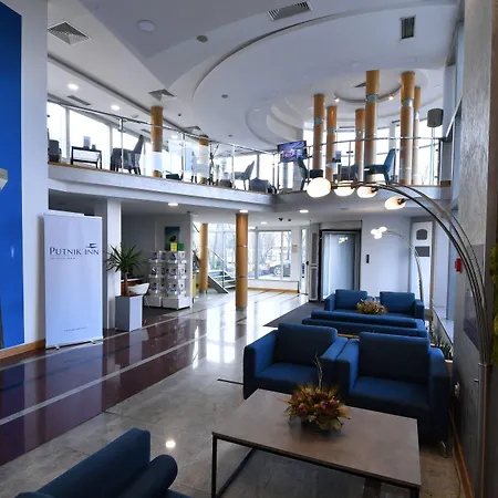 Putnik Hotel 3*